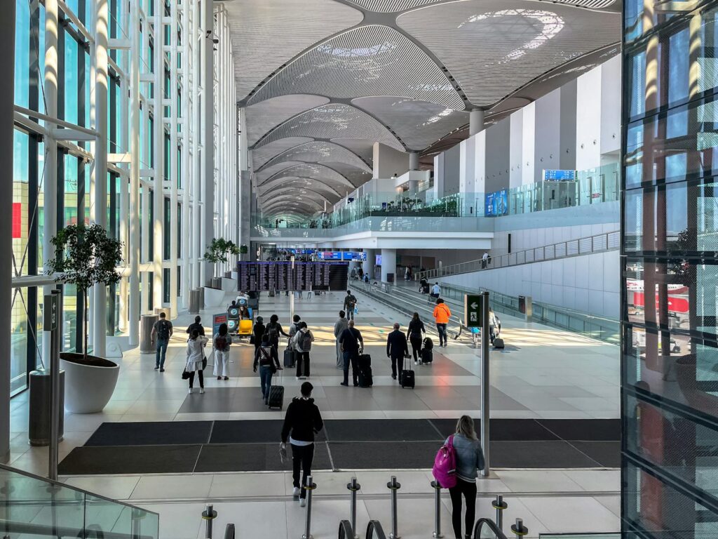 Airports as Engines of Structural Mobility: How AI, Biometrics and Green Design are Redefining the Travel Hub