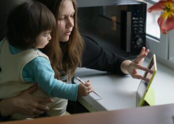Algorithmic Parenting: A Structural Shift in Child‑Rearing and Labor‑Market Mobility