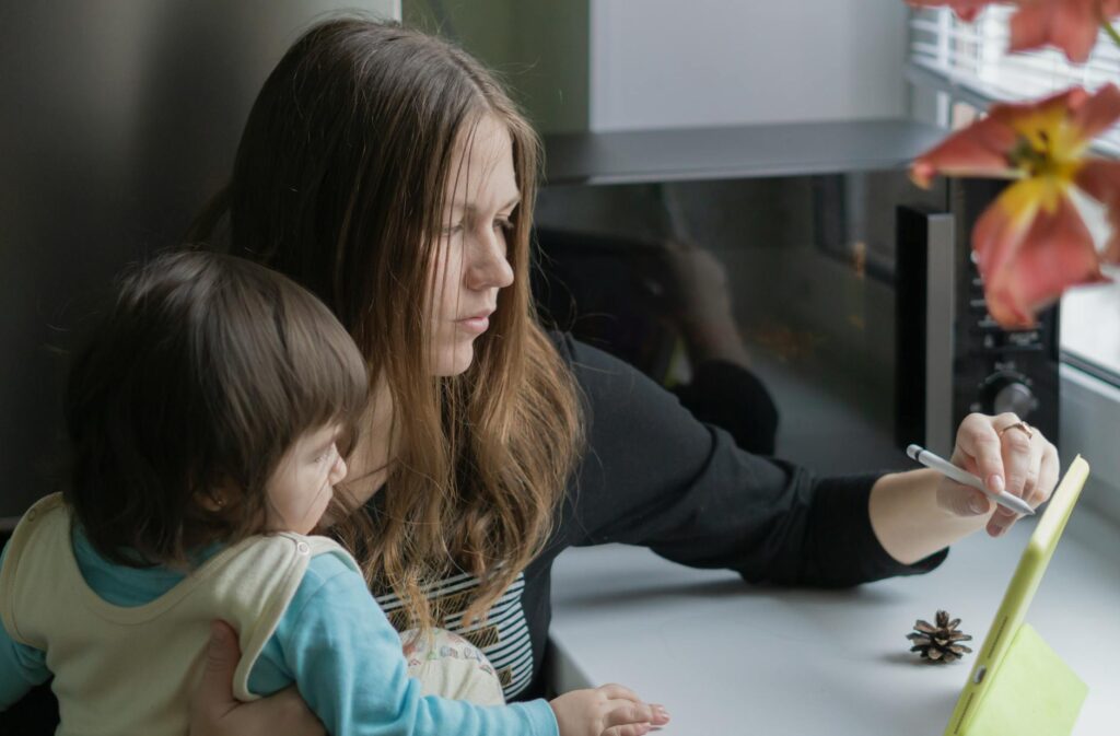 Algorithmic Parenting: A Structural Shift in Child‑Rearing and Labor‑Market Mobility