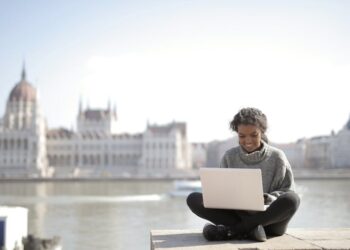 How to Build a Business in Europe as a Digital Nomad: A Step-by-Step Guide