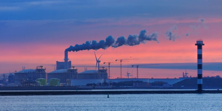 Carbon Capture’s Structural Surge Reshapes Sustainable Infrastructure and Career Capital