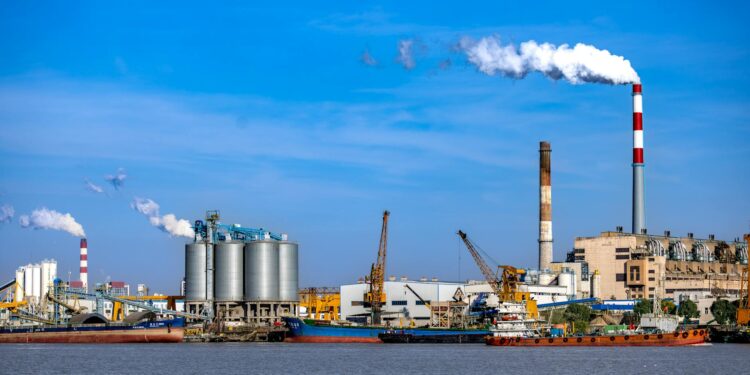 Climate Risk Reshapes Supply‑Chain Architecture in 2026