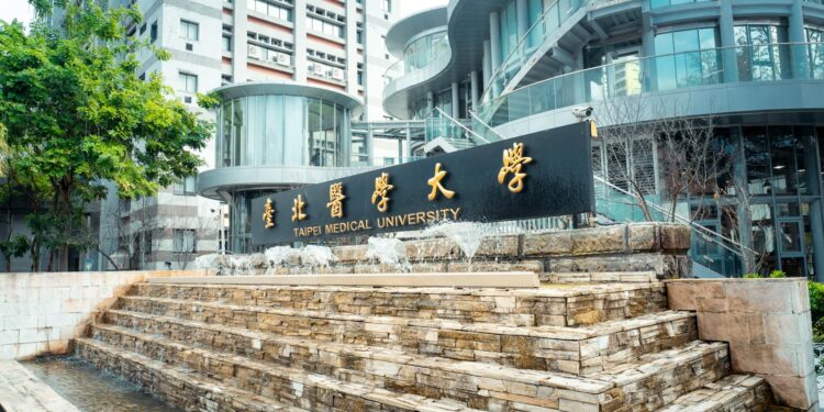 Closed‑Loop Campus: Universities as Engines of Systemic Waste‑Management Reform