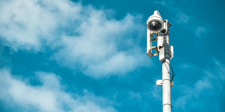 Cloud Governance Ascendant: Institutional Drivers Reshape Security, Talent, and Market Power