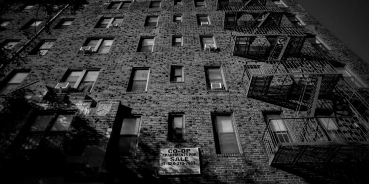 Co‑Living’s Institutional Rise: How Shared Housing Is Reshaping Career Capital and Urban Power