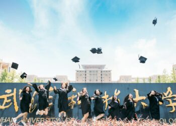 Corporate‑University Alliances Reshape Scholarship Flows and Career Capital