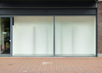 Dark Stores Redefine Urban Retail: From Vacant Lots to Logistics Hubs