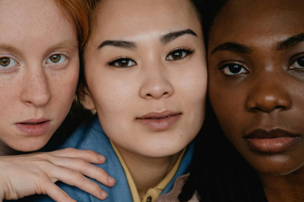 Decolonizing Beauty: How Digital Communities Are Re‑Engineering Career Capital and Market Power