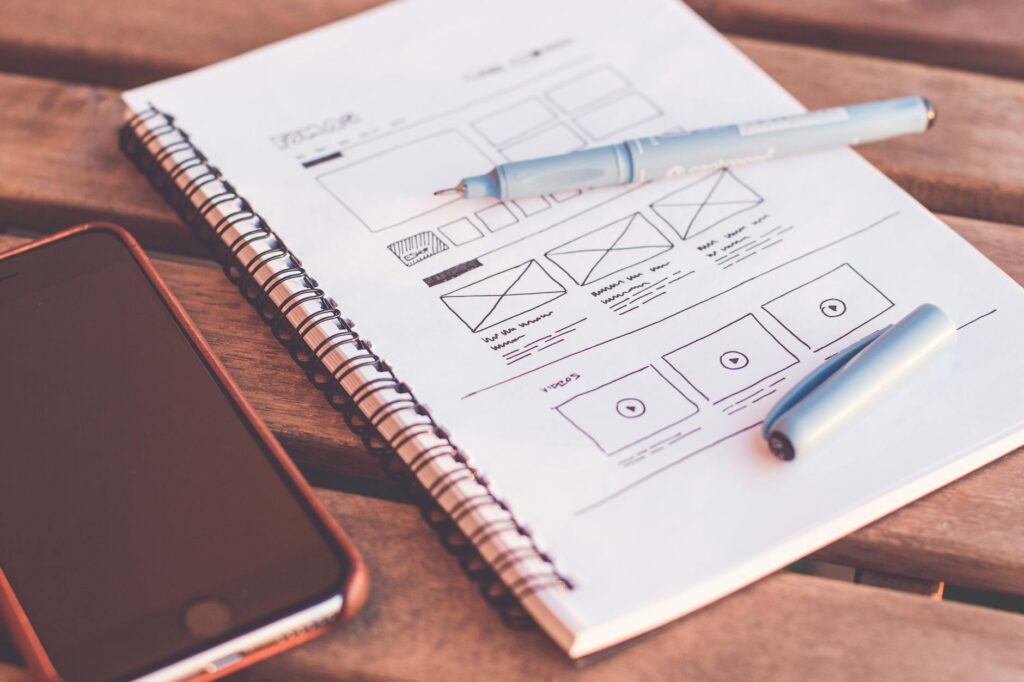 Design Tools Go Global: How Low‑Cost Platforms Reshape the UX/UI Labor Market