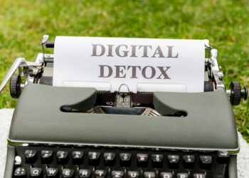 Digital‑Detox Momentum Redefines Career Capital and Institutional Power