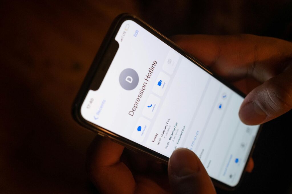 Digital Peer Hubs Reshape Youth Mental‑Health Capital