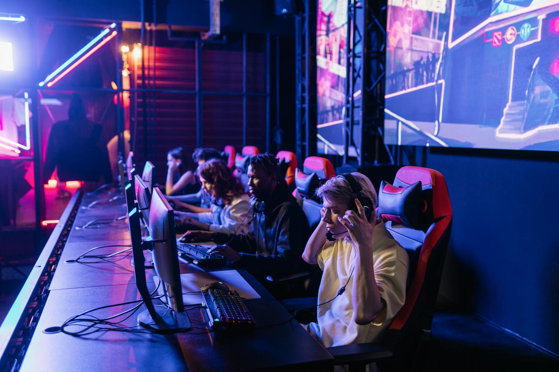 Esports‑Driven Urban Revitalization: How Competitive Gaming Reshapes Local Economies