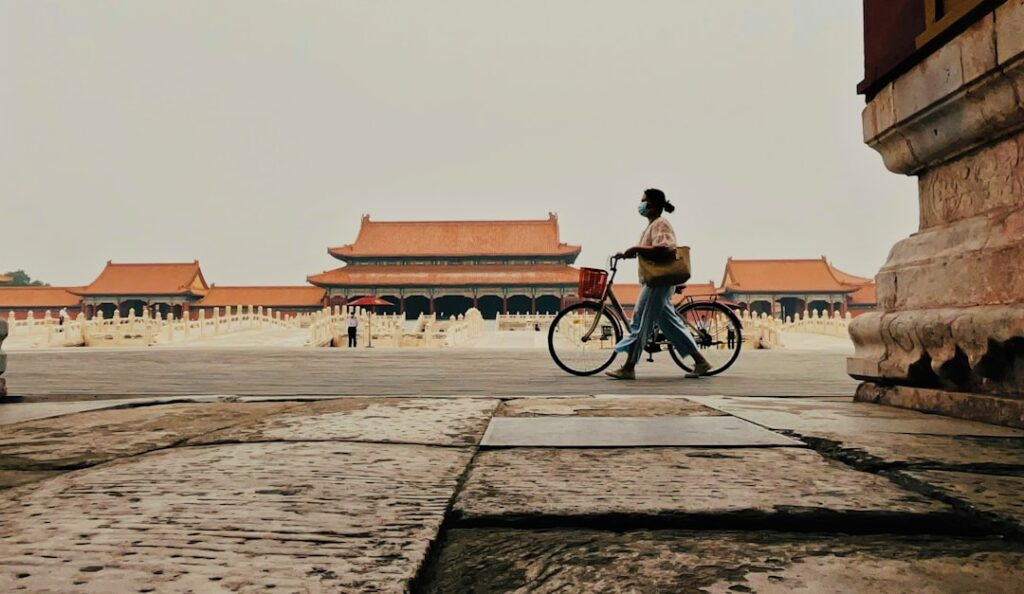 Experiential Travel Redefines Career Capital and Institutional Power in a Post‑Pandemic World