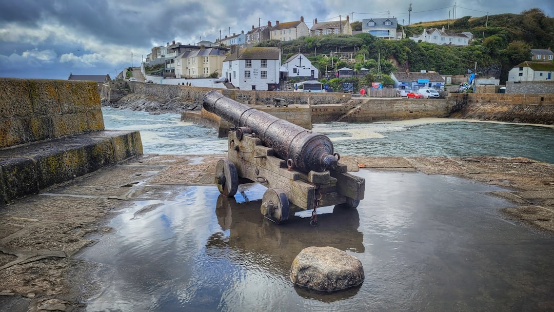UK Calls for Trade Bazooka Against Trump’s Tariffs
