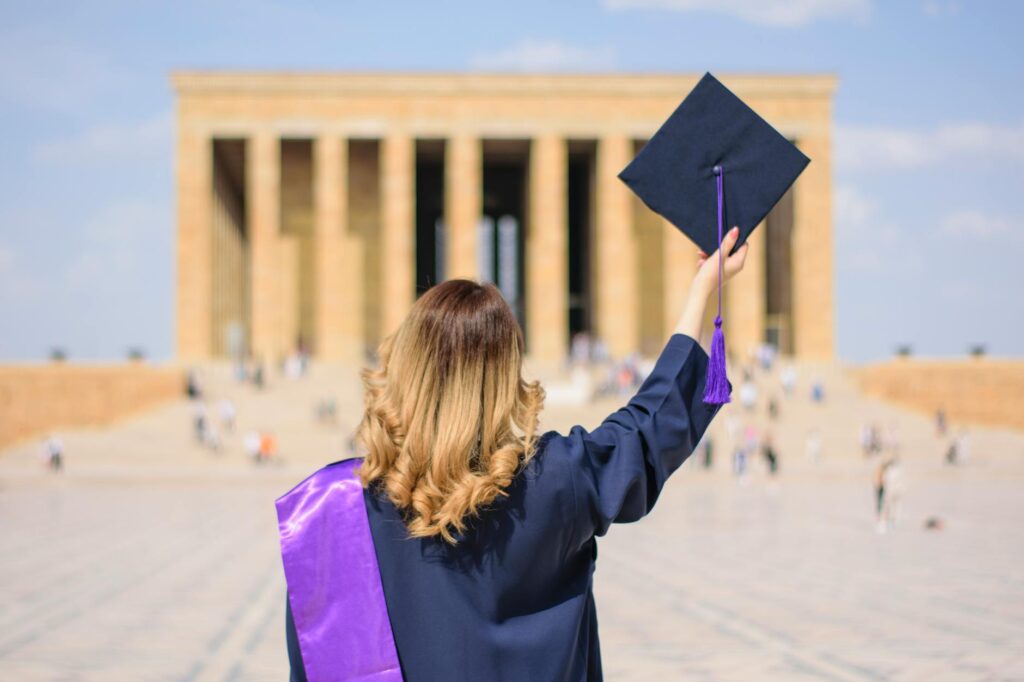 Federal Student Loan Overhaul 2026: Structural Shifts in Debt, Mobility, and Career Capital