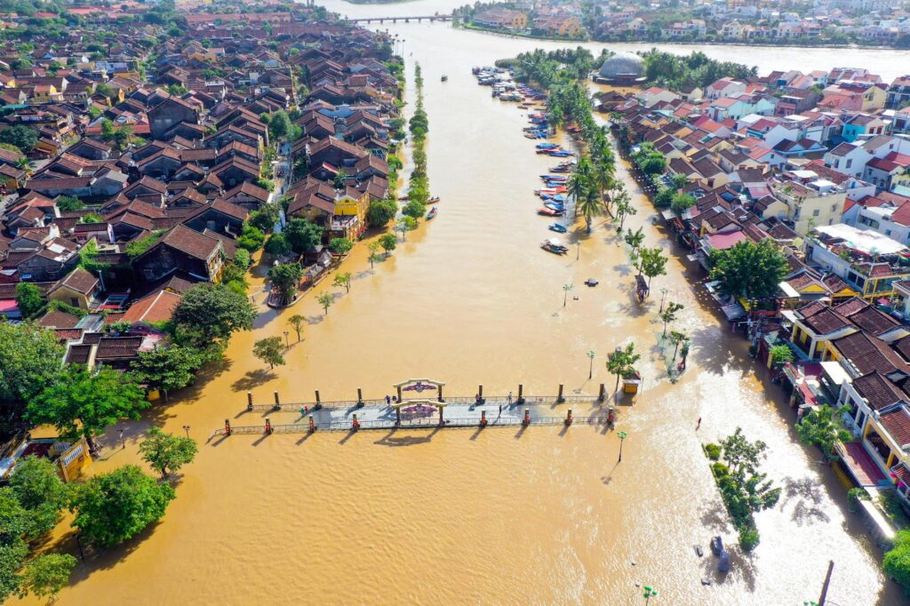 Flood‑Proof Futures: How Micro‑Entrepreneurs Are Reshaping Climate Resilience in Flood‑Prone Cities