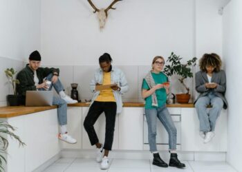 Gen Z Retention: Systemic Levers That Transform Corporate Talent Pipelines