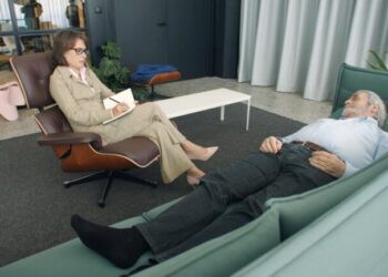 Green Minds, Stronger Bottom Lines: How Eco‑Psychotherapy Is Reshaping Corporate Power Structures