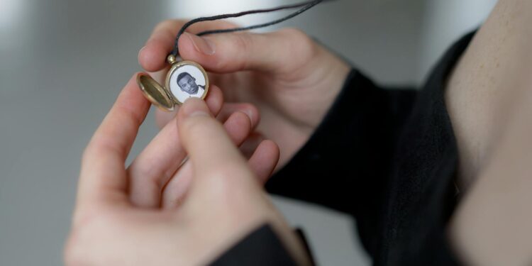 Heirloom Capital: How Legacy Jewelry Reshapes Corporate Brand Equity