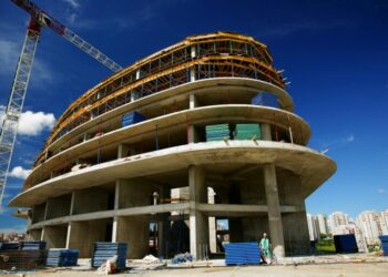 Low‑Carbon Materials Reshape Global Construction Capital