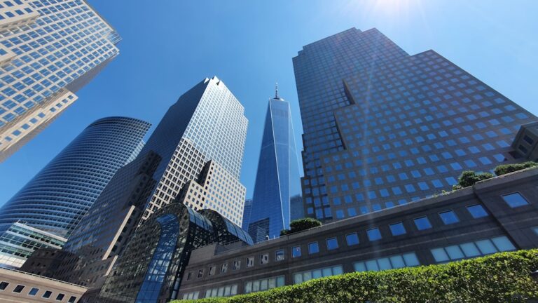 Low‑Carbon Materials Reshape Global Construction Capital