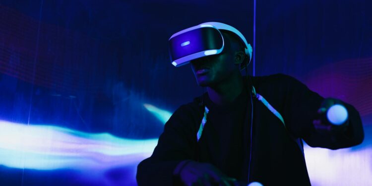 Metaverse‑Powered Learning: Reshaping Career Capital and Institutional Power