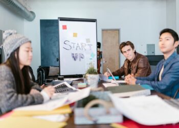 Micro‑VCs and Crowdfunding Platforms Reshape the Venture‑Capital Architecture