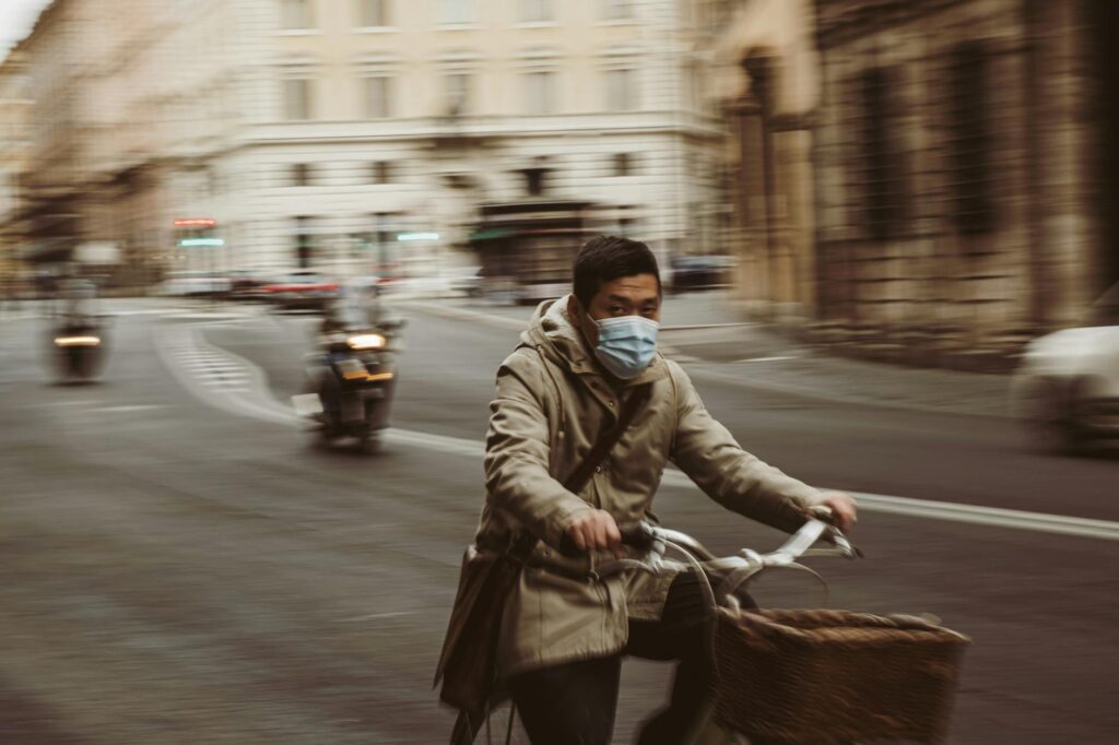 Micromobility’s Post‑Pandemic Ascendance Reshapes Urban Labor, Health, and Power Structures