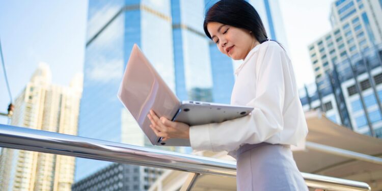 Multi‑Hyphen Careers Reshape Institutional Power and Economic Mobility