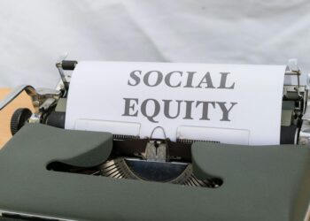 NIL Policy Redefines Collegiate Athletics: A Structural Shift in Career Capital and Institutional Power