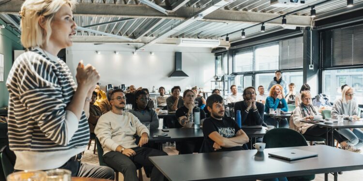 Personalized Learning Pathways Reshape Corporate Talent Systems