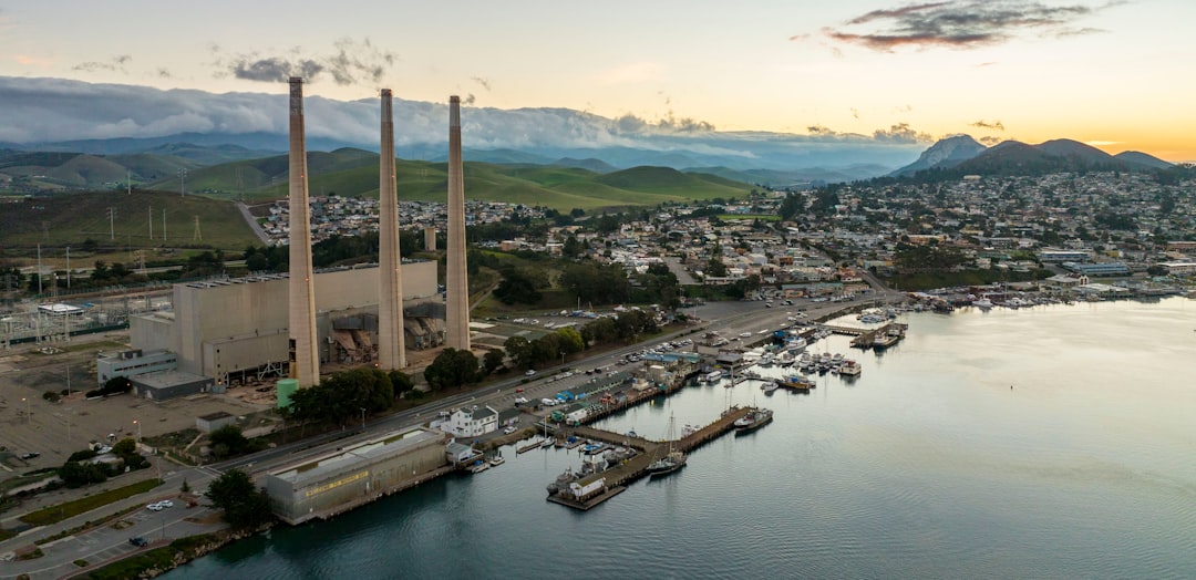 China Battery Storage Maker Sees Profit Boost and the New Career Landscape