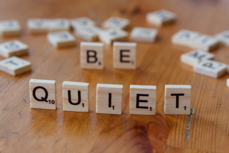 Quiet Quitting Reshapes the Institutional Architecture of Work