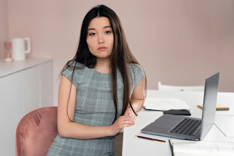 The Interim Surge: How Young Professionals Are Re‑Engineering Career Capital through Transient Roles
