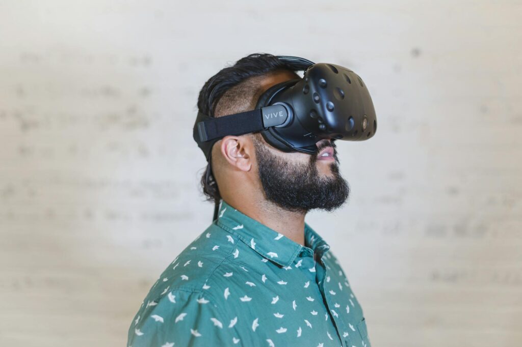 Virtual Reality as a Structural Lever for Global Career Capital