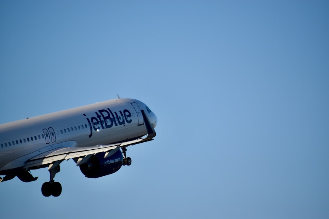 JetBlue Seizes Opportunity from Spirit Airlines' Collapse