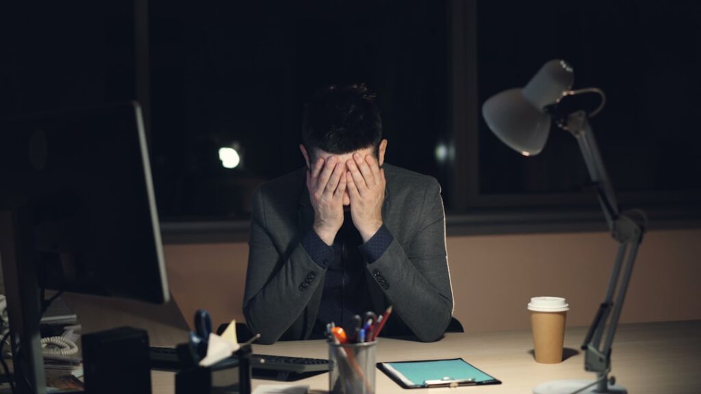 10 Proven Strategies to Manage a Toxic Coworker Without Burning Bridges