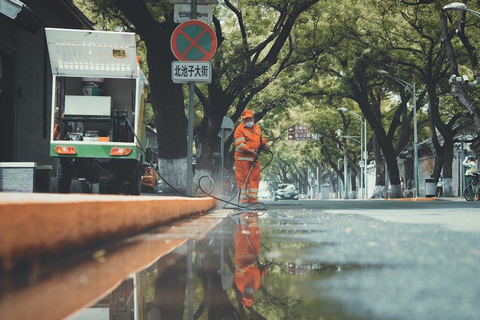 China’s Services Sector Bounces Back Amid Price Pressures