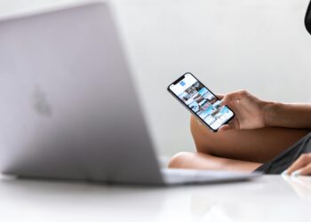 5 Strategies to Declutter Your Digital Presence and Enhance Your Professional Brand