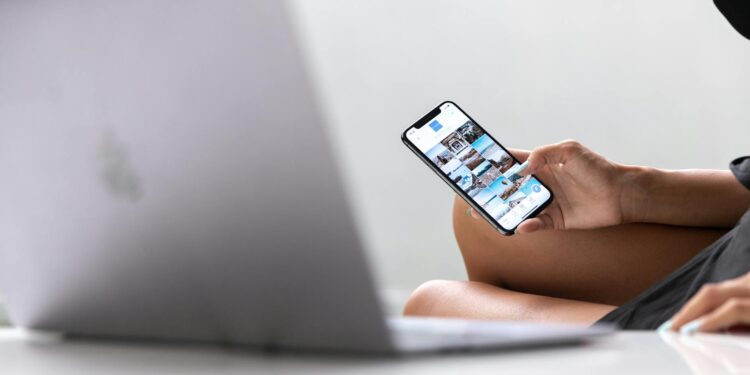 5 Strategies to Declutter Your Digital Presence and Enhance Your Professional Brand