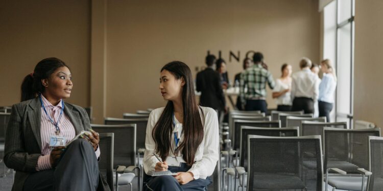 5 Strategies to Repurpose Industry Events into Networking Opportunities