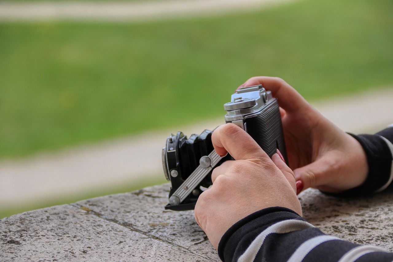 Digital Polaroids Transform Memory-Making