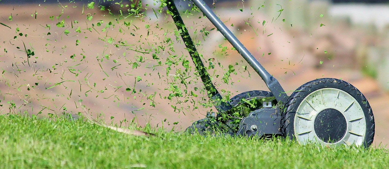Hackable Robot Lawn Mower Sparks Security Concerns