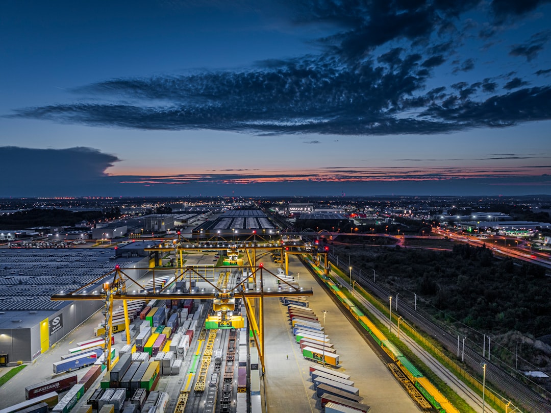 AI Revolutionizes Freight Logistics