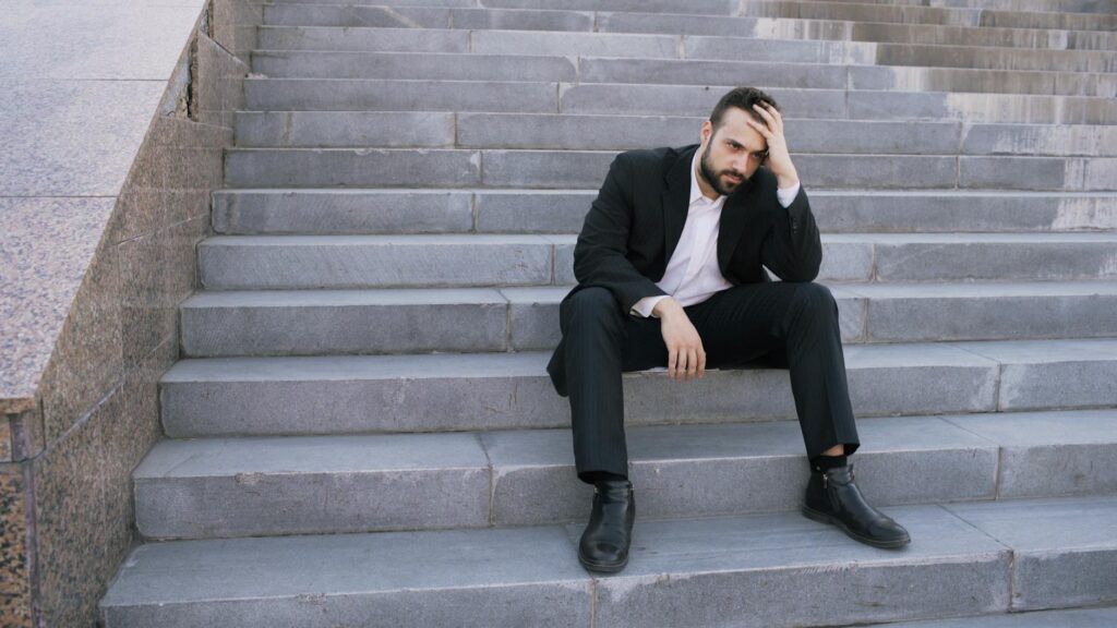 A Step-by-Step Guide to Identifying and Overcoming Cognitive Biases in Your Career Decisions