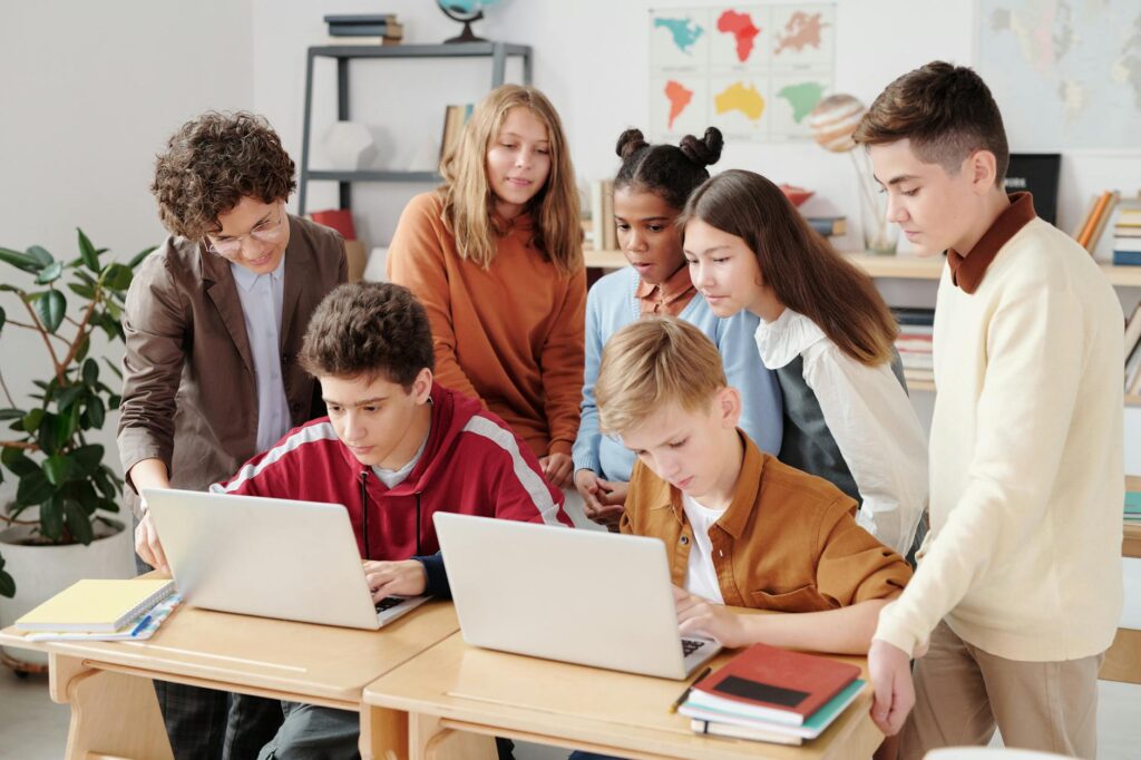 AI Integration Accelerates in K‑12 Classrooms Worldwide
