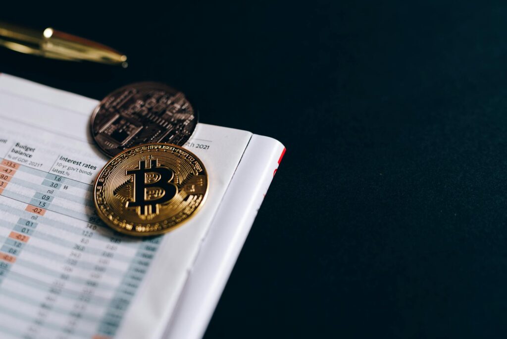 Banking Meets Blockchain: Institutional Pathways, Compliance Frictions, and the Capital‑Talent Realignment