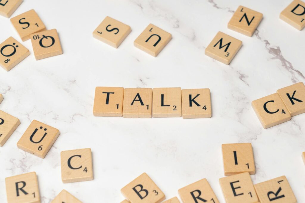Breaking Down Language Barriers: 7 Tips to Effectively Communicate Across Cultural and Linguistic Boundaries in the Workplace