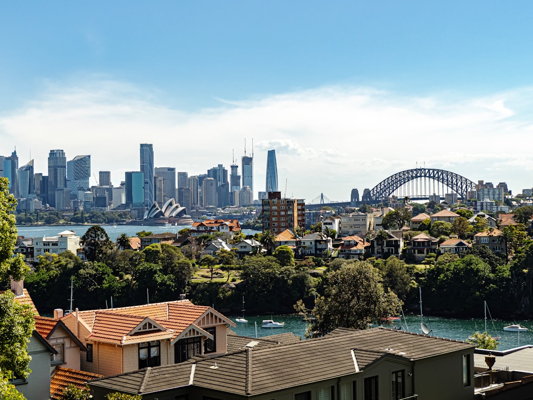 Australia to Tackle ‘Unacceptable’ Housing Market, Chalmers Says