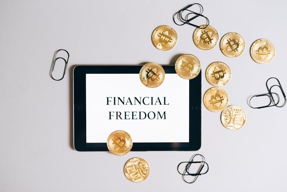 Top 20 Quotes on Financial Freedom from Warren Buffett